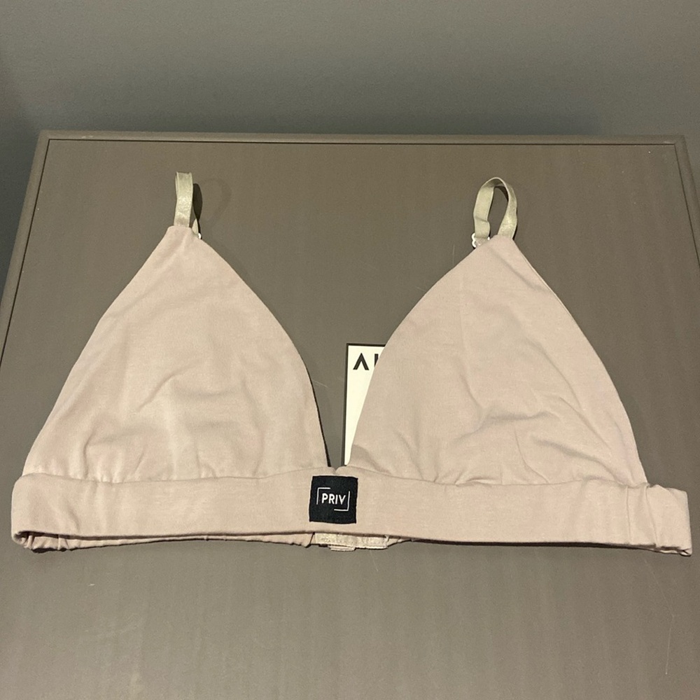 NWT Priv Soft Triangle Bralette in Light Mauve